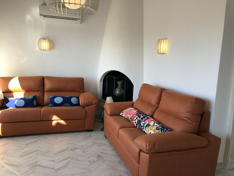 Best Villa For 14 Persons Near The Beach, Moraira