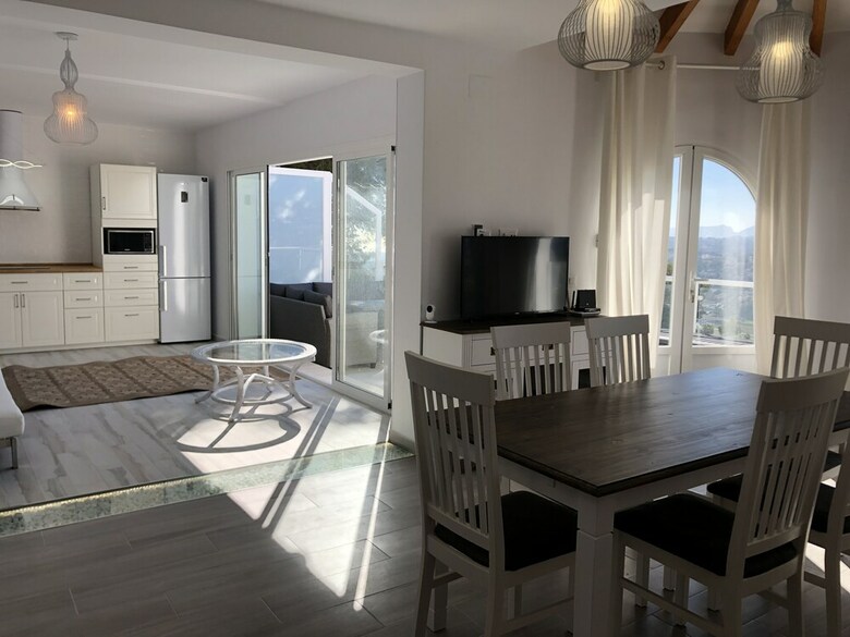 Best Villa For 14 Persons Near The Beach, Moraira