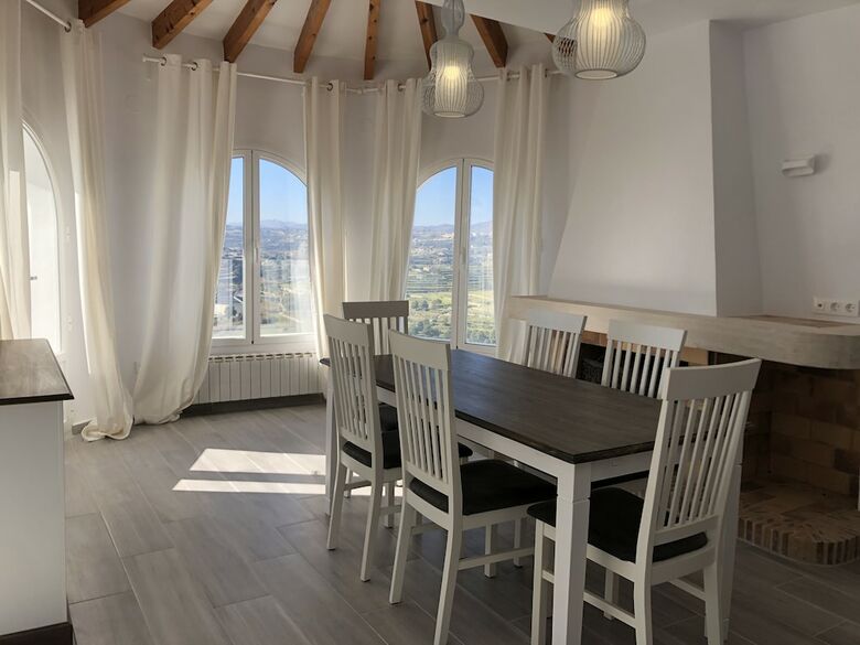 Best Villa For 14 Persons Near The Beach, Moraira
