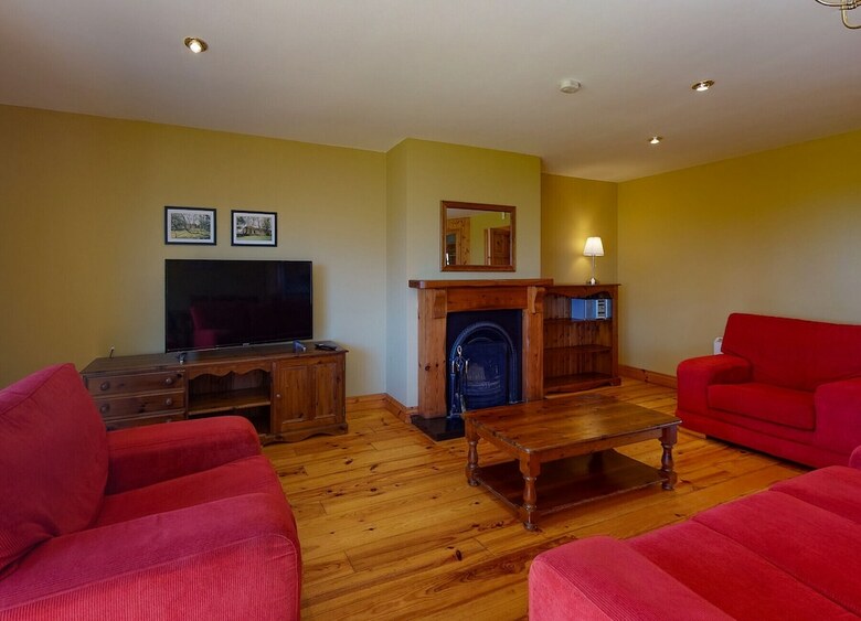 Apartamento Dingle Courtyard Cottages 3 Bed Sleeps 6