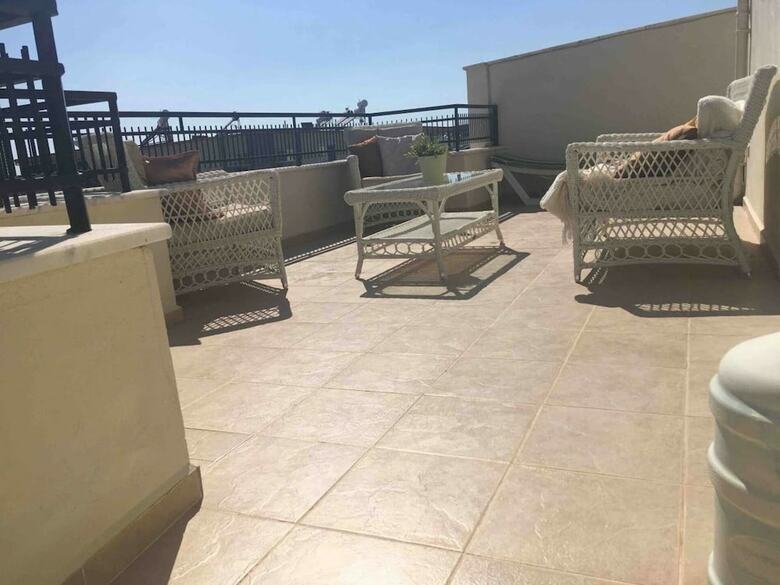 Villa Superb Penthouse Sleeps 8 ,6 Beds