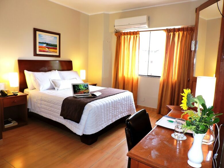 Hotel Stefanos