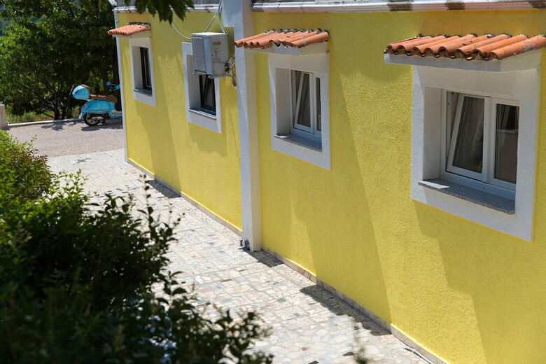 Apartments Lelu