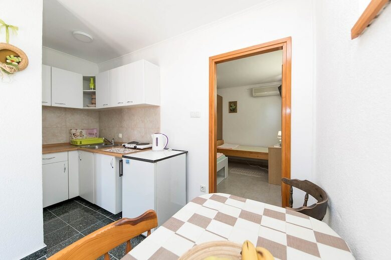 Apartments Lelu