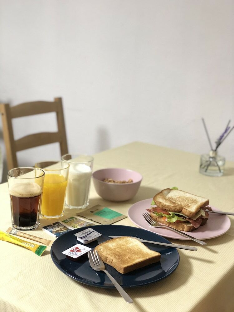 Hostal Kaki - Hostel