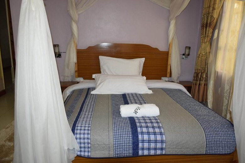 Bed & Breakfast Yaris Guest House