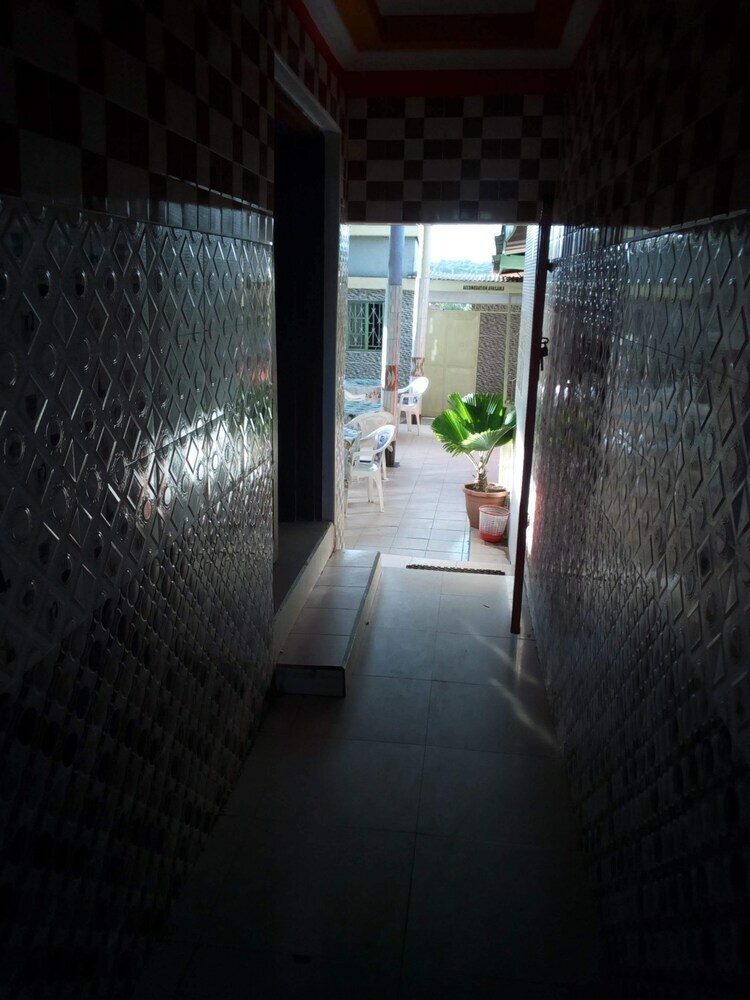 Bed & Breakfast 1000 Thousand Psalms Hotel