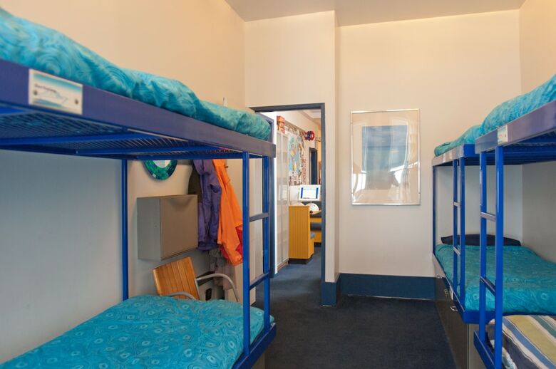 Hostal Pacific Tradewinds Hostel