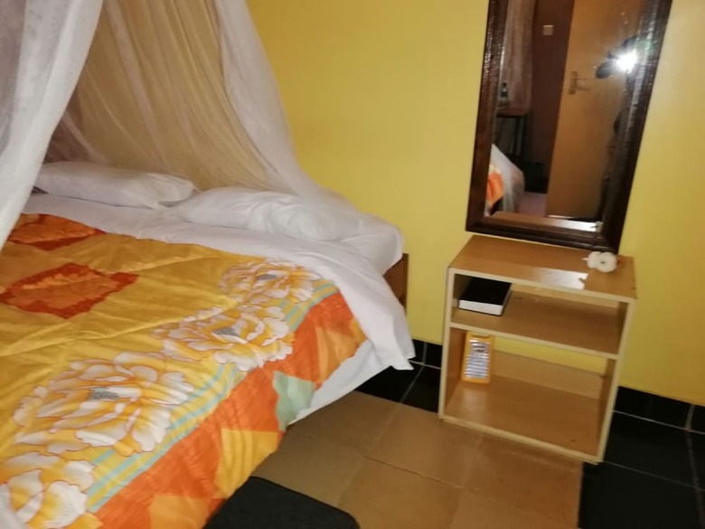 Acacia Shade Hotel