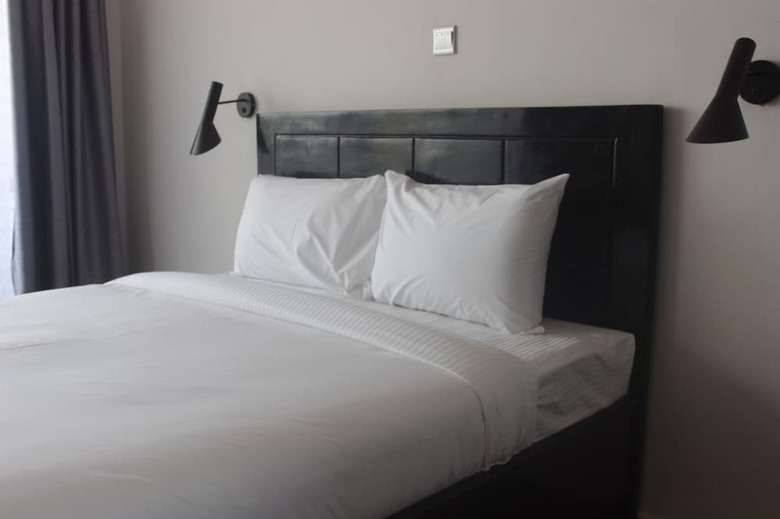 The Hotel Ezri