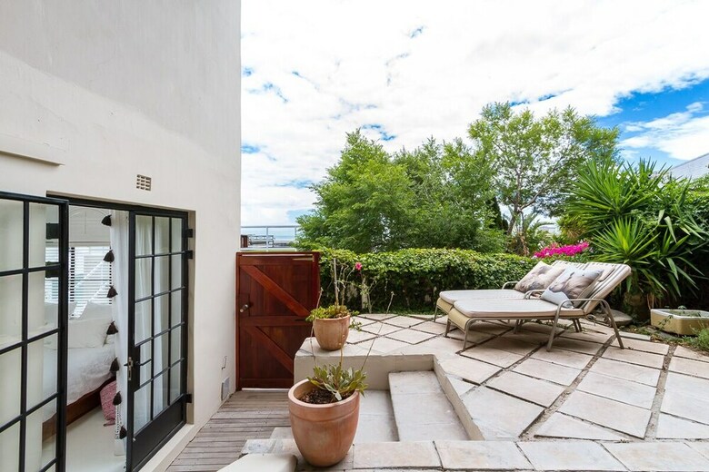 Apartamentos Clifton Yolo Spaces - Arcadia Steps