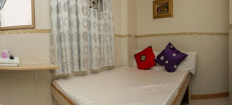 Hotel Lily Garden Guest House