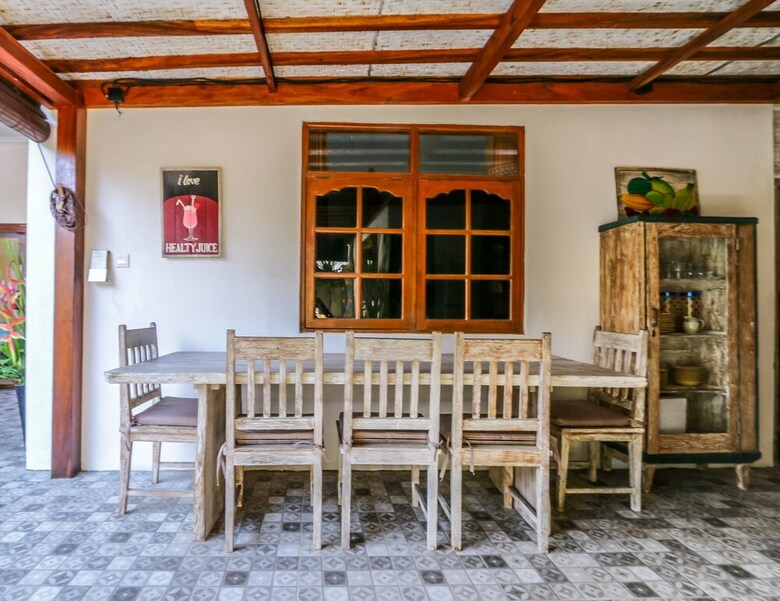 Villa Mira
