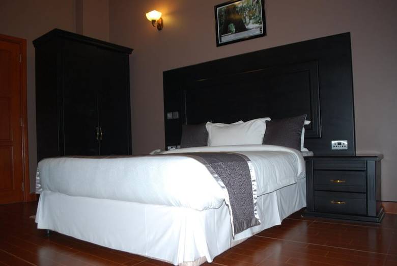 Panone Hotel King'ori