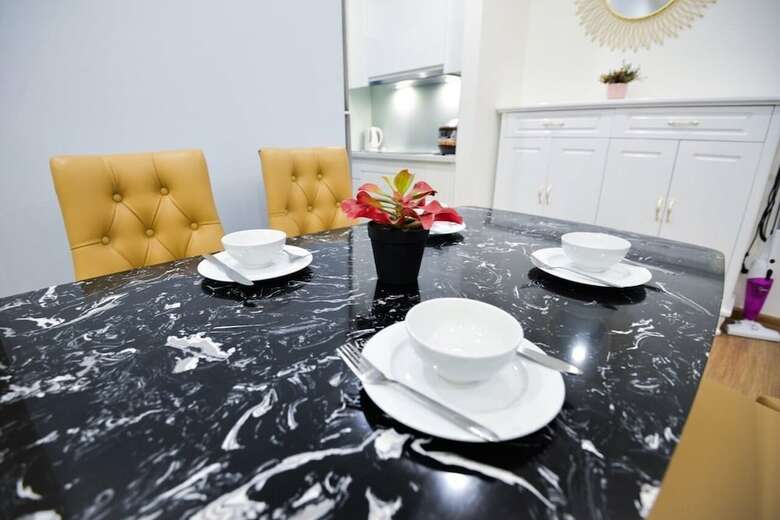 Homefromhome Metropolis Apartments