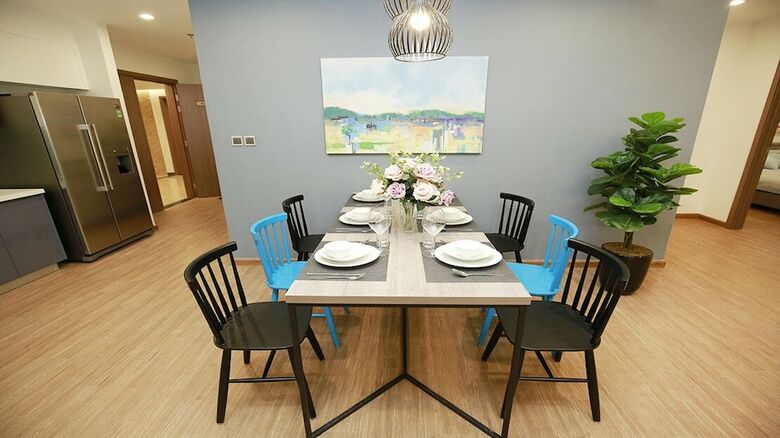 Homefromhome Metropolis Apartments