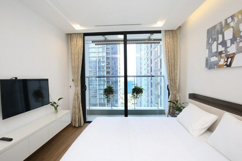 Homefromhome Metropolis Apartments
