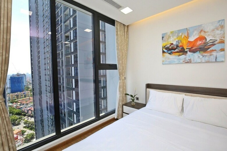 Homefromhome Metropolis Apartments
