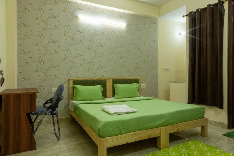 Hotel Eat Sleep Wander Studio Apartments