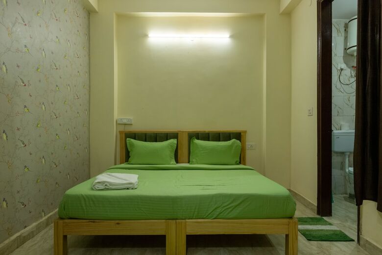 Hotel Eat Sleep Wander Studio Apartments
