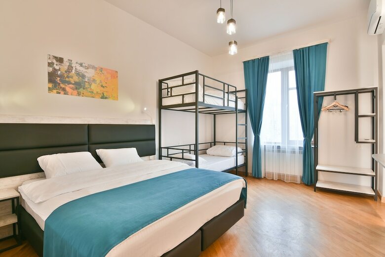 Hostal Upstairs Apart - Hostel