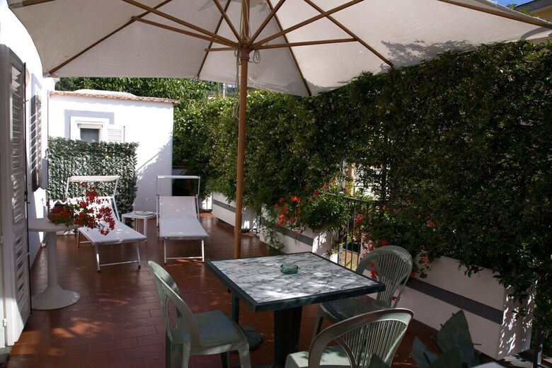 Villa Maresca Bed And Breakfast