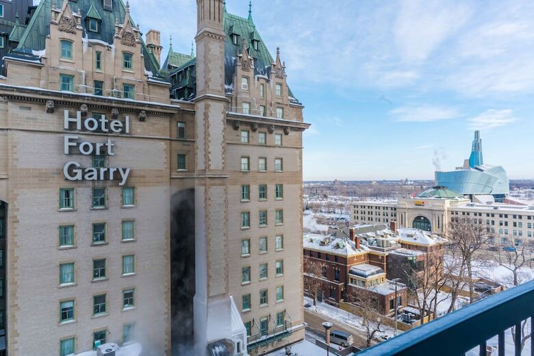 Apartamentos Fort Garry Place Furnished Suites