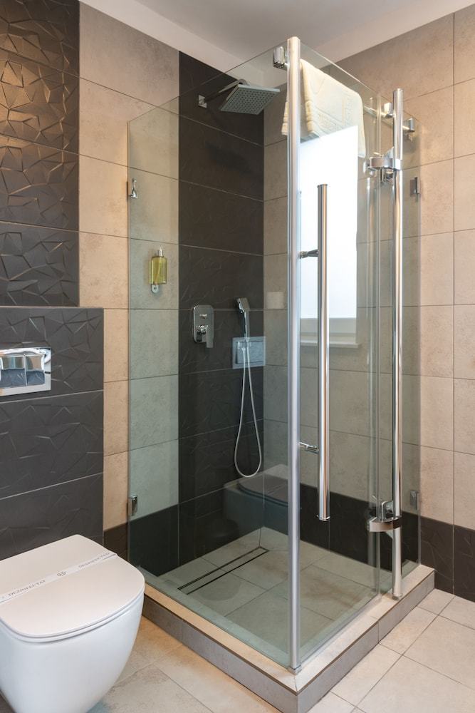 Tci Apartments