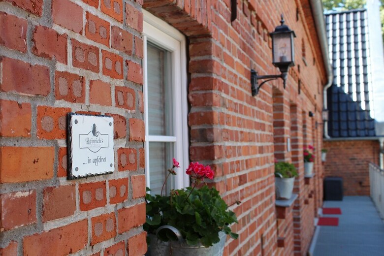 Heinrich's Pension Mit Caf�-witschaft