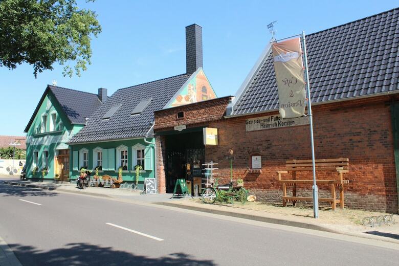 Heinrich's Pension Mit Caf�-witschaft