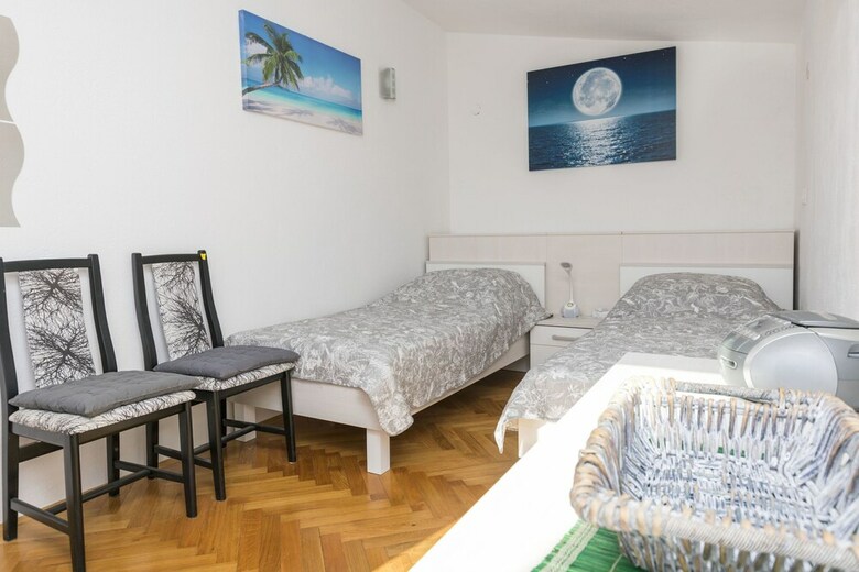 Apartamentos House Tihomir