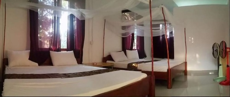 Hotel Dolphin Bay Resort