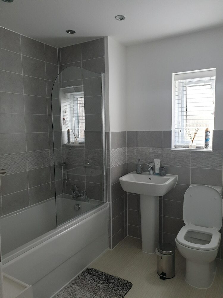 Beautiful Accommodation/prime Location