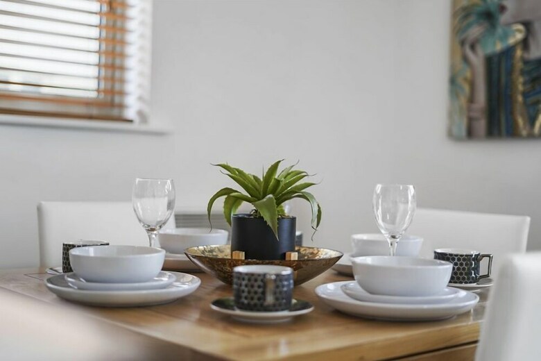 Gorgeous Canterbury Apartment