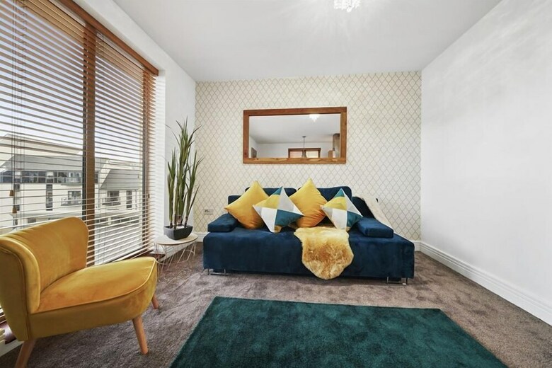 Gorgeous Canterbury Apartment
