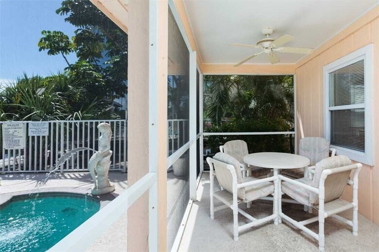 Primo Pool Home Lower, 2 Bedrooms, Pool, Sleeps 6