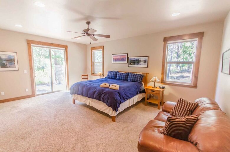 Virginia Rail Lane By Village Properties At Sunriver