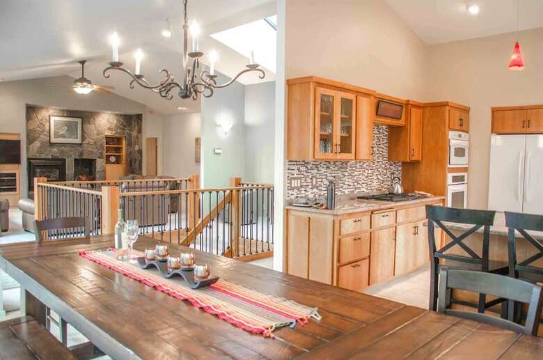 Virginia Rail Lane By Village Properties At Sunriver