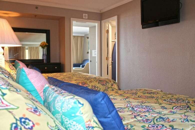 Hotel Caravelle Resort By Palmetto Vacations