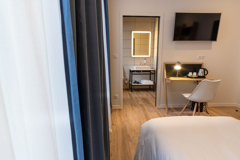 Mayrena Hotel