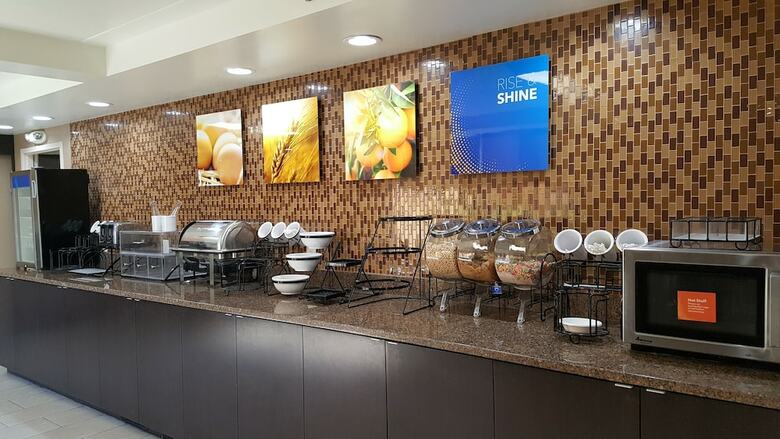 Hotel Comfort Inn Northeast