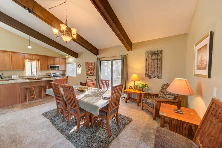 Pinecone Lane 9 By Village Properties At Sunriver
