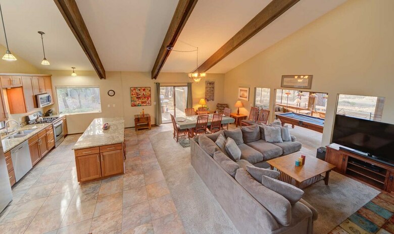 Pinecone Lane 9 By Village Properties At Sunriver