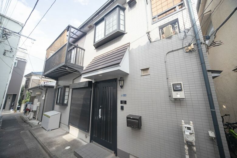 Kanegafuchi House
