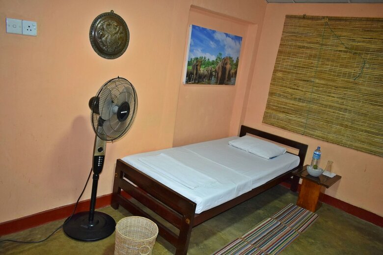 Hotel Elephant Lovers Inn