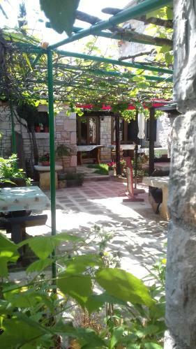 Hostal Rural Pension Istra Partner