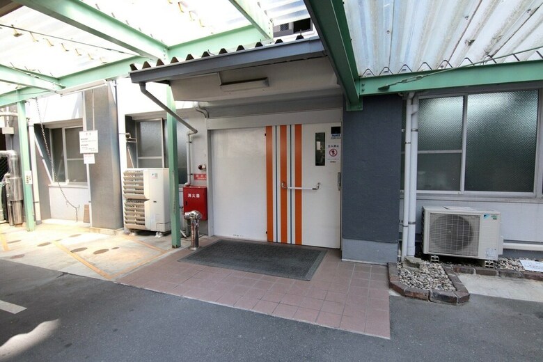 Hakata Apartment 4f