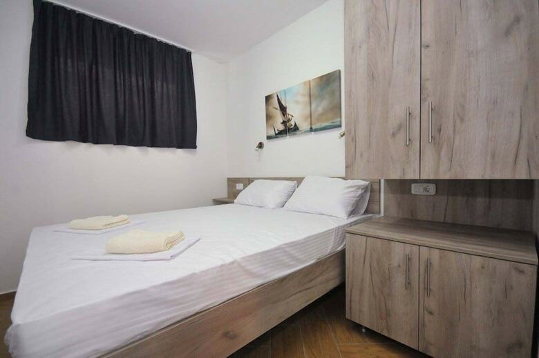 Apartments Jadranski Biser