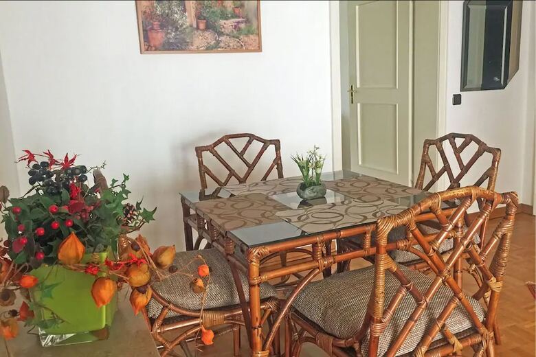 Apartamentos Wohnung Sybelstrasse