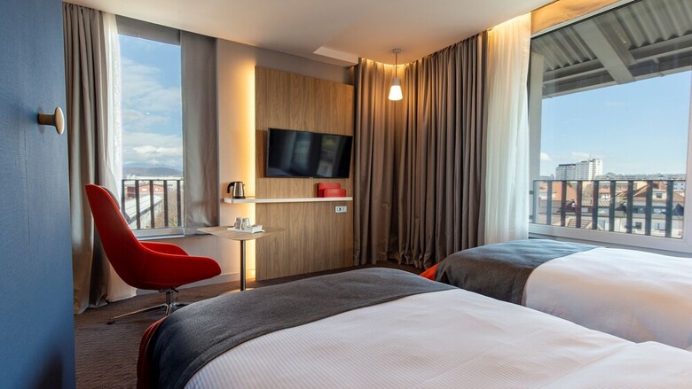 Hotel 51